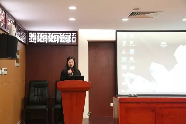 江蘇省中醫(yī)藥學會百余位專家老師參觀訪問李良濟(圖3) 江蘇省中醫(yī)藥學會百余位專家老師參觀訪問李良濟(圖3)